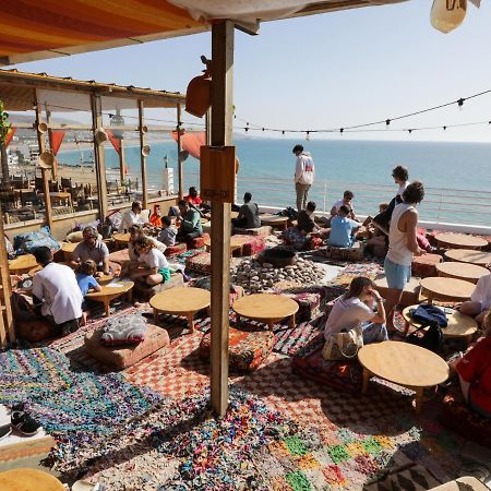 Готель Locals Taghazout Surfcamp Екстер'єр фото
