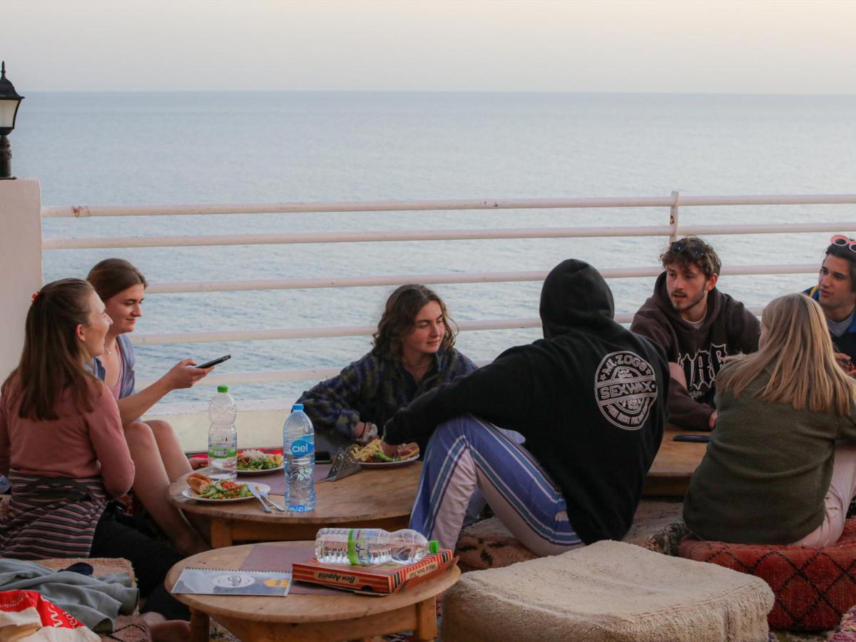 Готель Locals Taghazout Surfcamp Екстер'єр фото