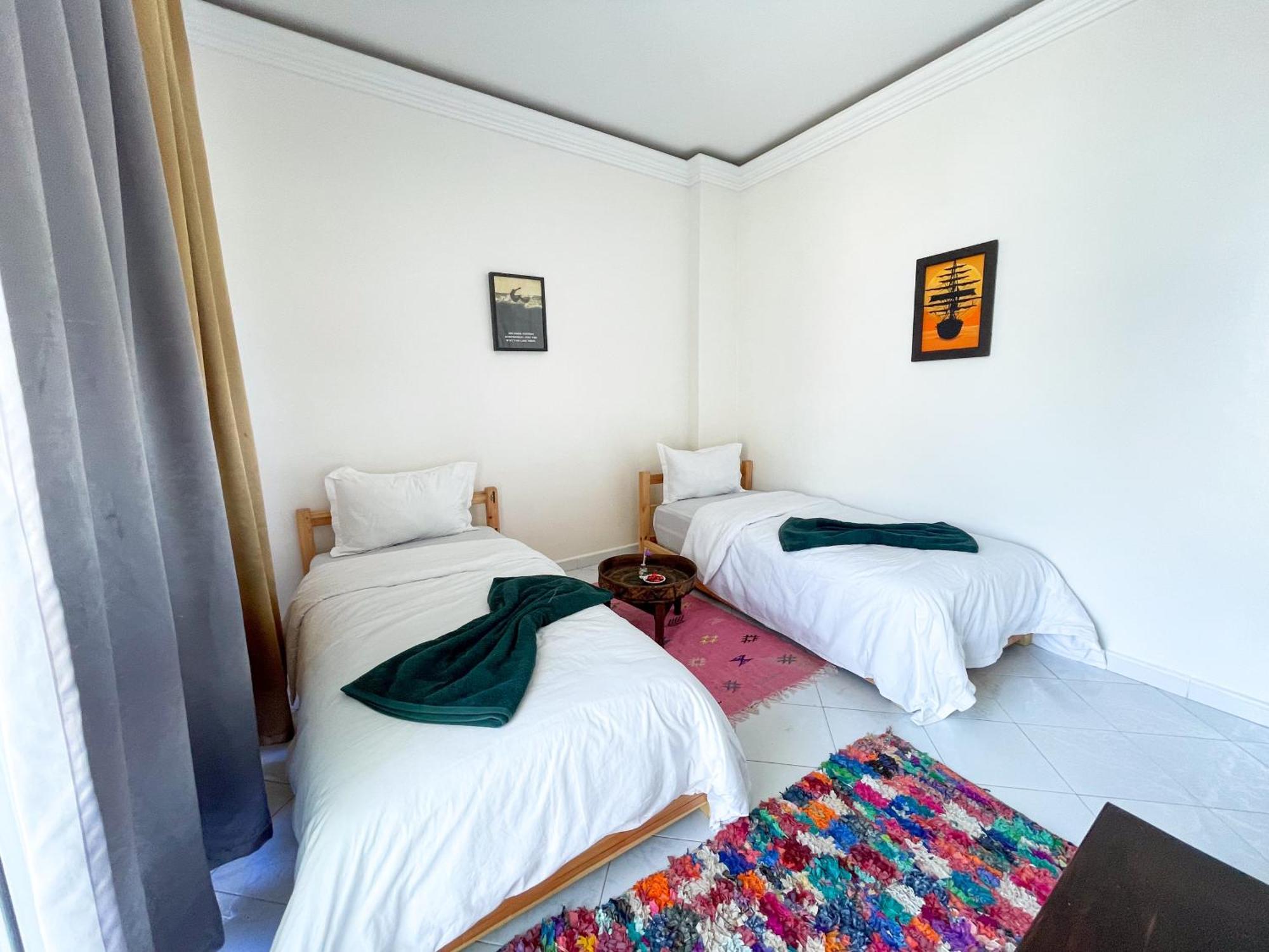 Готель Locals Taghazout Surfcamp Екстер'єр фото