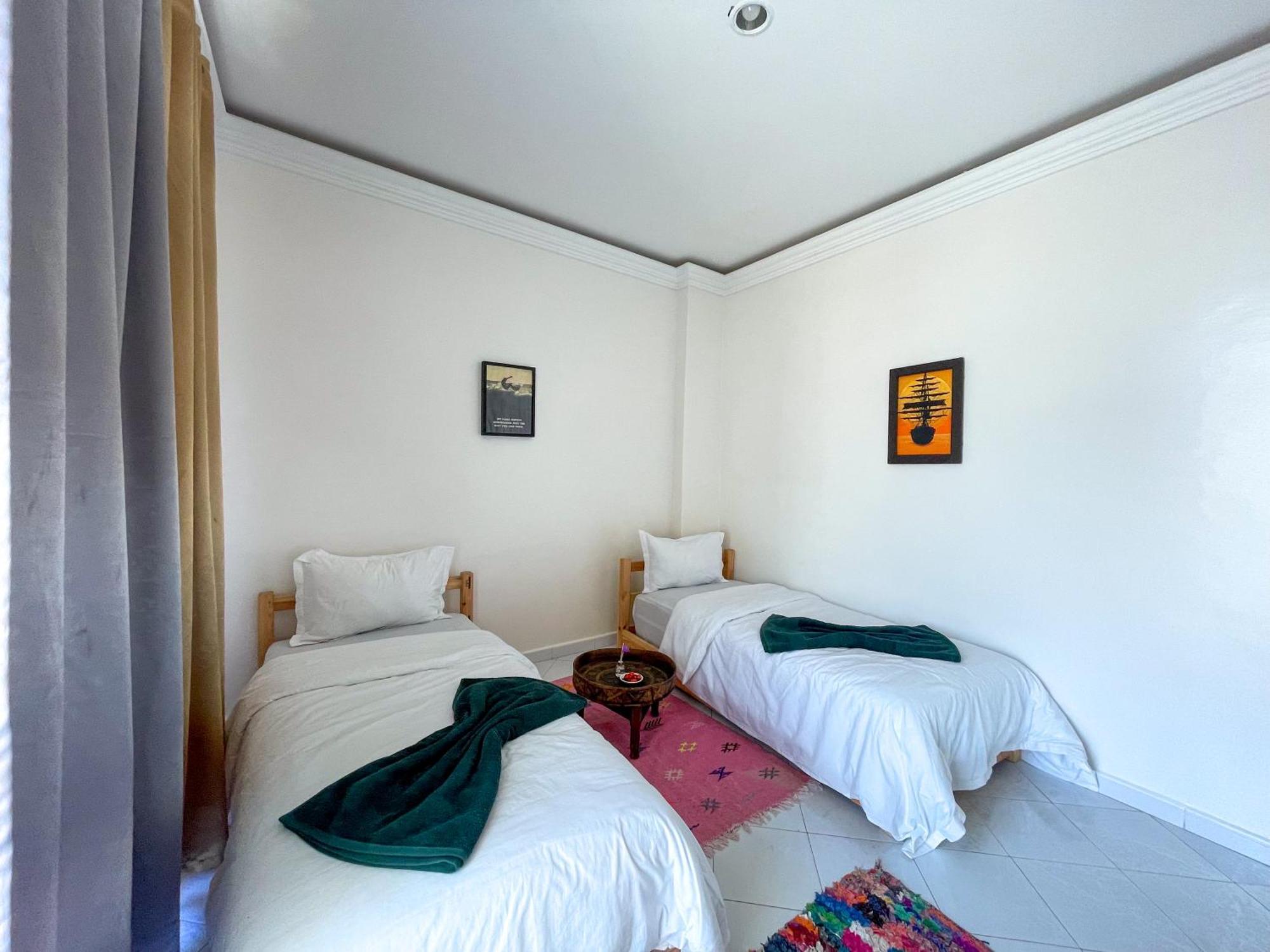 Готель Locals Taghazout Surfcamp Екстер'єр фото