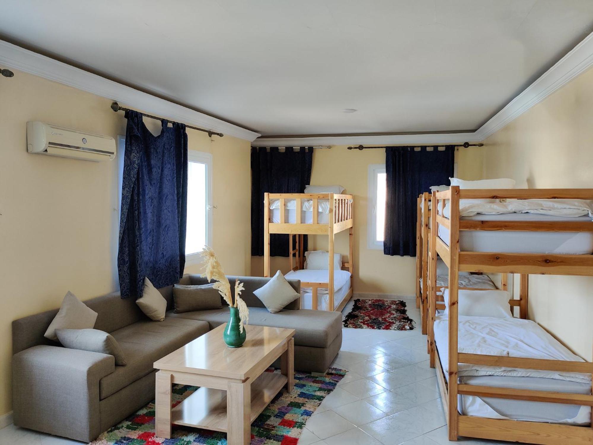 Готель Locals Taghazout Surfcamp Екстер'єр фото