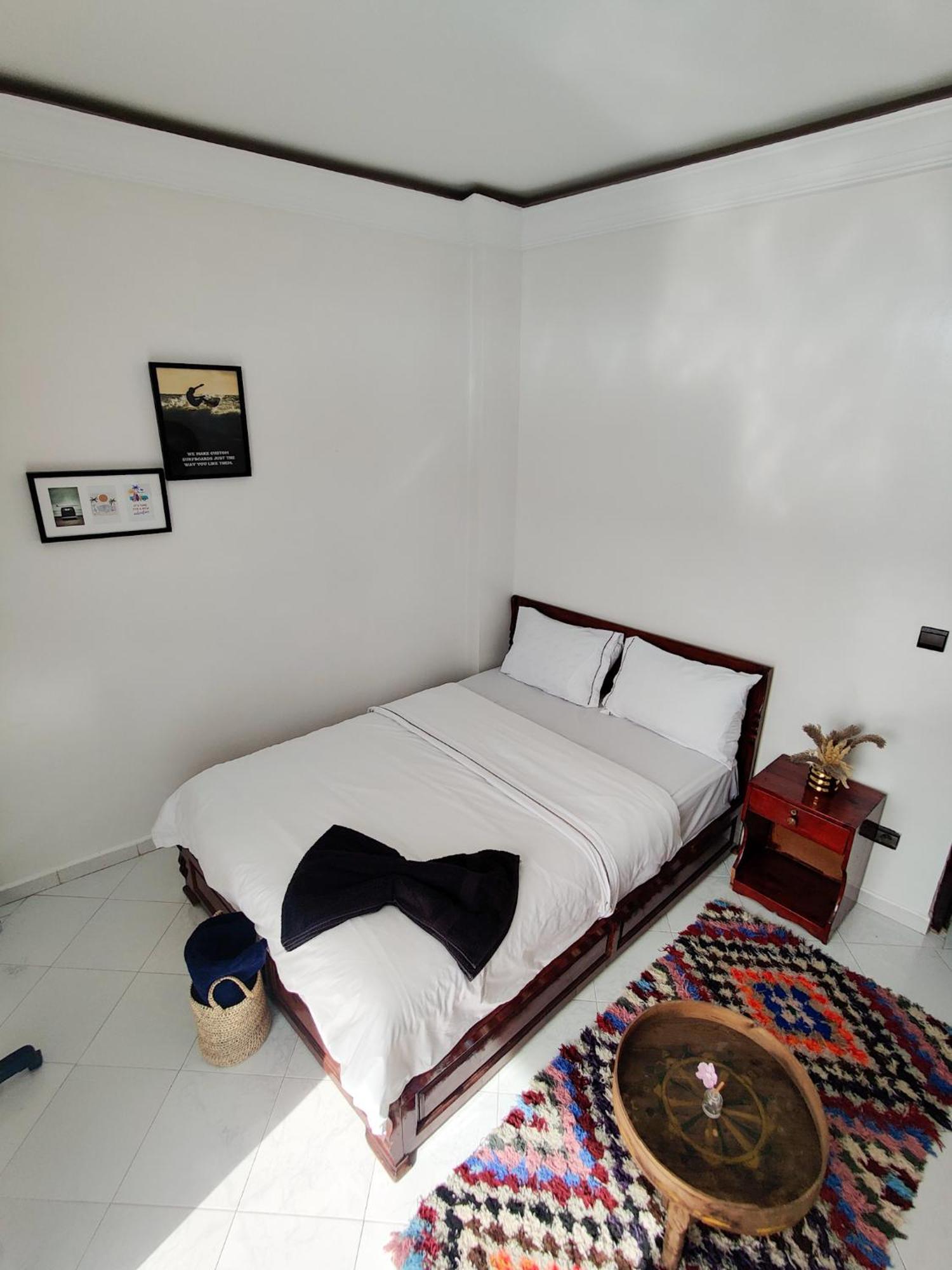 Готель Locals Taghazout Surfcamp Екстер'єр фото